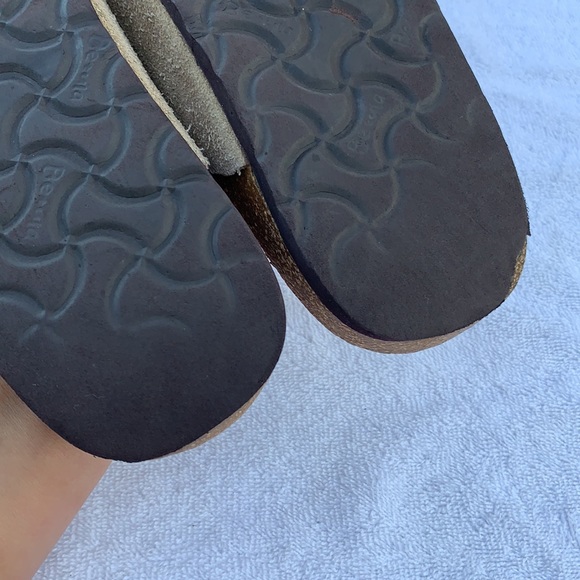 Birkenstock sandals. - Picture 10 of 12